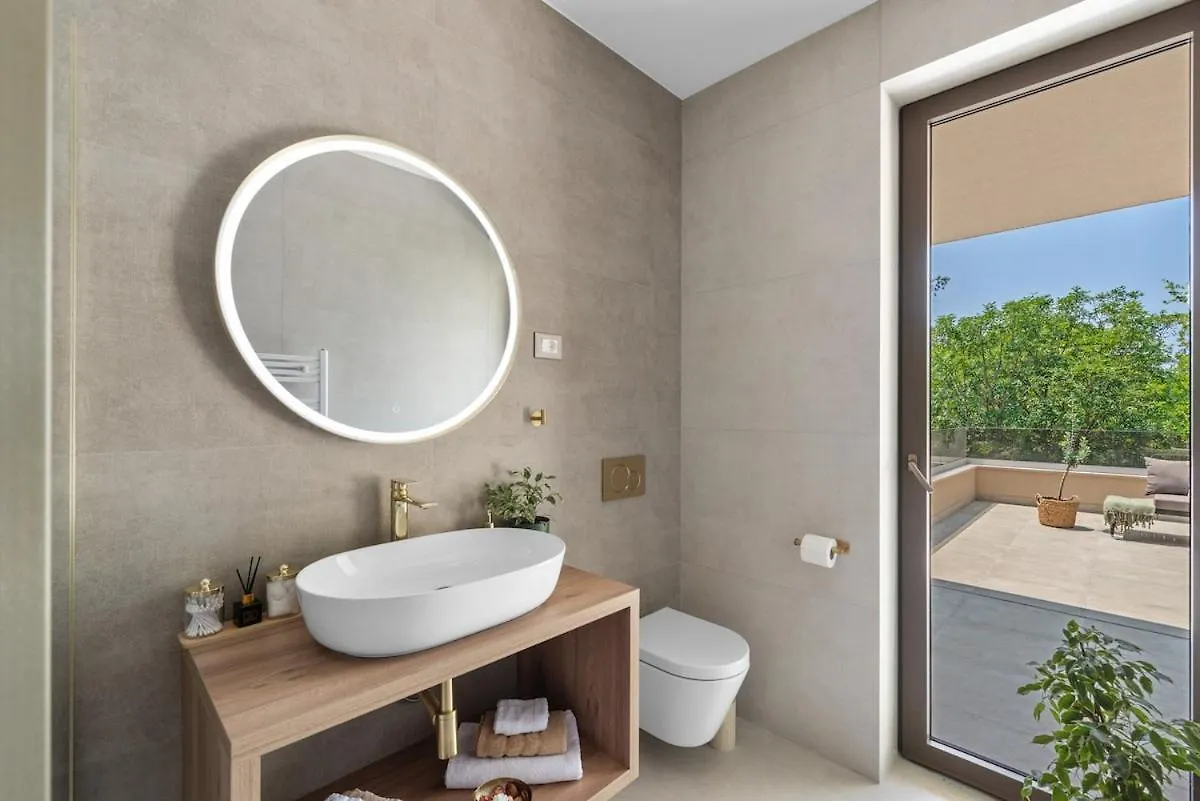 Luxury Forest Villa With Heated Pool In Istria Umag