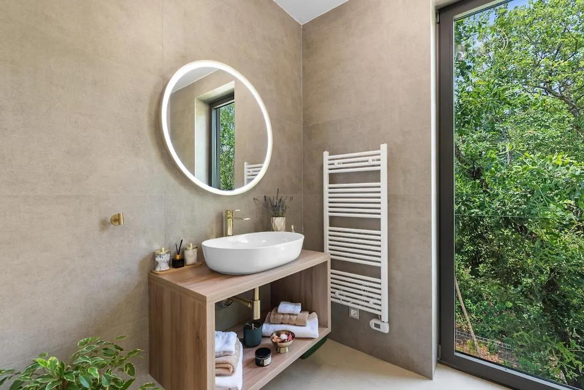 Luxury Forest Villa With Heated Pool In Istria Umag