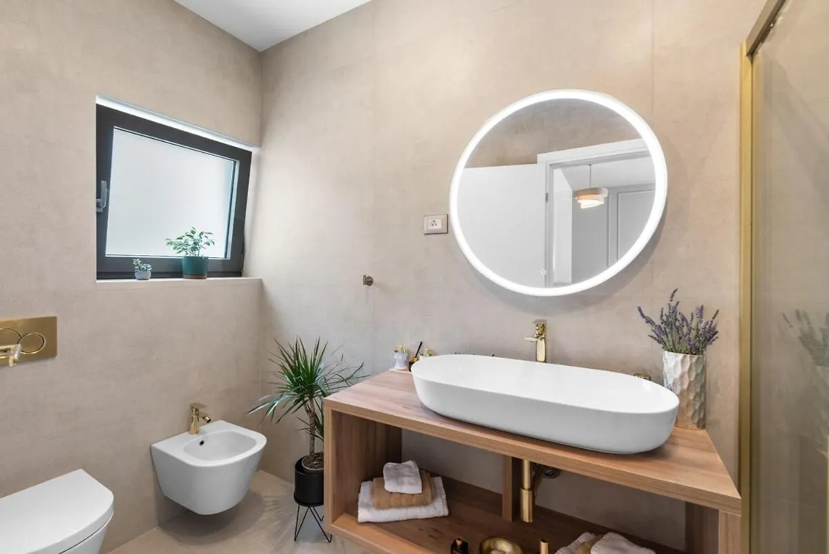 Luxury Forest Villa With Heated Pool In Istria Umag 0*,