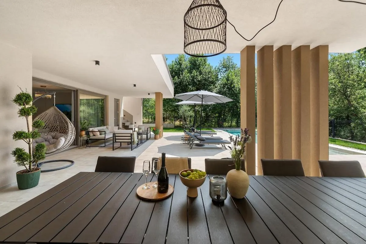 Luxury Forest Villa With Heated Pool In Istria Umag 0*,  Kroatien